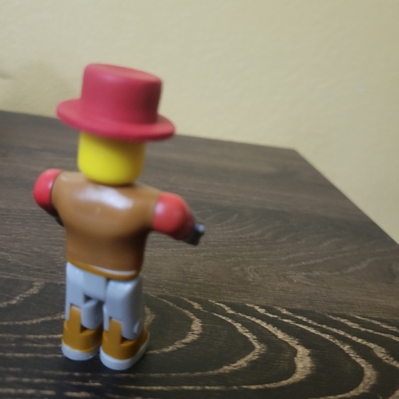2/$10 Roblox Toy Figure Red Shirt & Hat Brown Vest Character - Picture 3 of 6